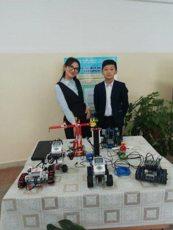 Робототехникадан оқушылардың қалалық семинардағы көрмесі