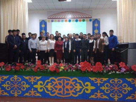 "Салауатты ұлт- салауатты ұрпақ" тақырыбындағы мектеп тің футболист түлектерімен кездесу кеші.
