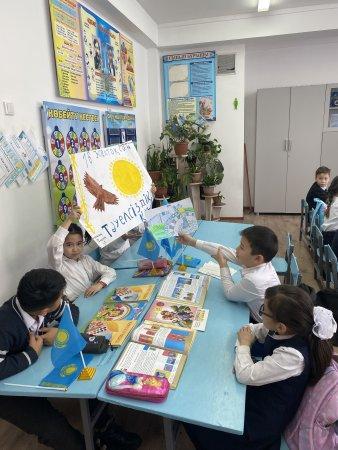 3Ғ-сыныпта 12.12.2022ж  Тәуелсіздік күніне орай”Тәуелсіздік деп соғады жүрегіміз”атты тәрбие сағаты болып өтті.