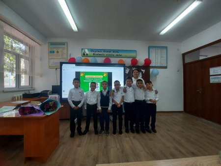 3 "Г" сыныбы 1-қыркүйек Білім күні "Мектебім-мейірім мекені"  тәрбие сағаты
