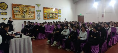 5-11 сынып оқушылармен "Ұрпақ тәрбиесіне жүйелі көзқарас" тақырыбында кездесу өткізілді.