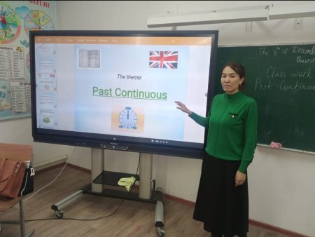 08.12.23 күні 6 Д  сыныбында ағылшын тілі пәнінен " Past Continuous tense" тақырыбында Г. Усенбекова  зерттеу  сабағын өткізді