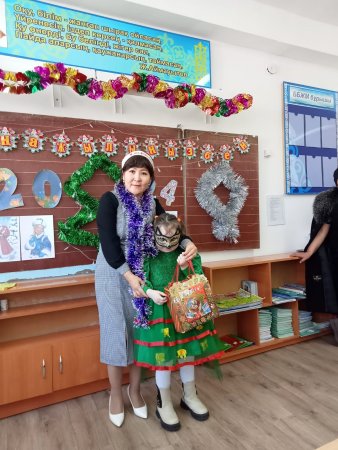 Ерекше оқушыға жаңа жылдық сыйлық