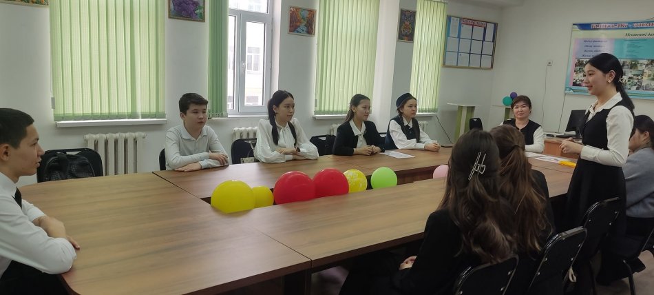 Мектеп парламенті" өзін-өзі басқару ұйымының кезекті отырысы
